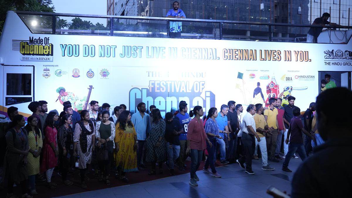 Week draws to a close with foottapping music at Koyambedu, Taramani